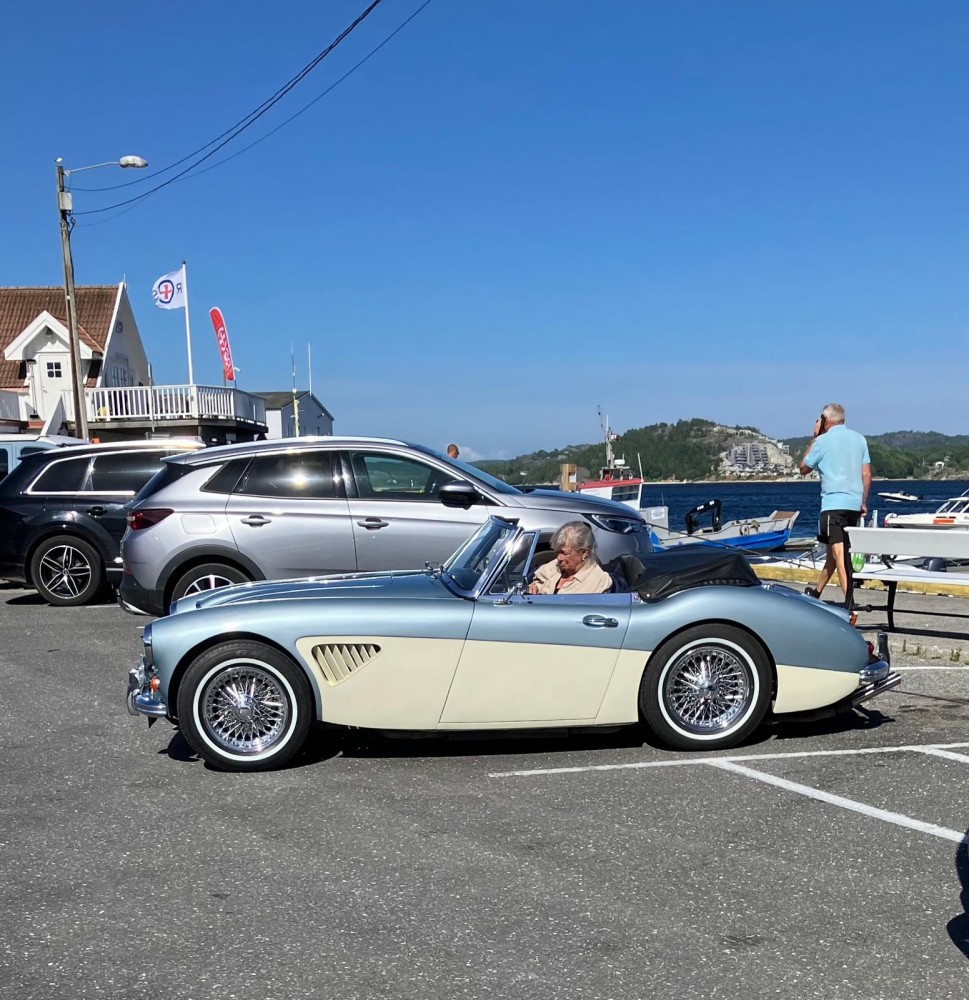 WhatsApp Image 2024-06-29 à 22.07.30_07617ca6.jpg