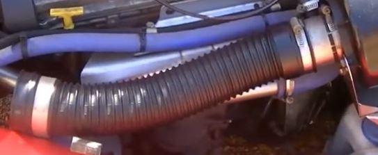 admission air 4-4 zetec année 2000.JPG