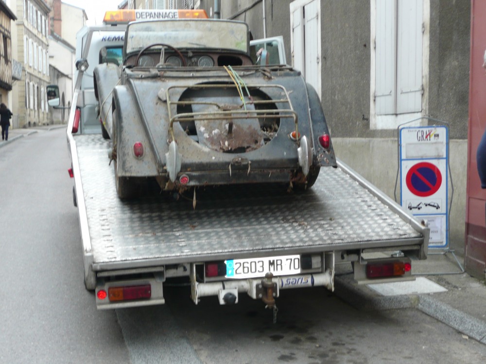 restauration morgan plus 4 annee 1964 028.jpg