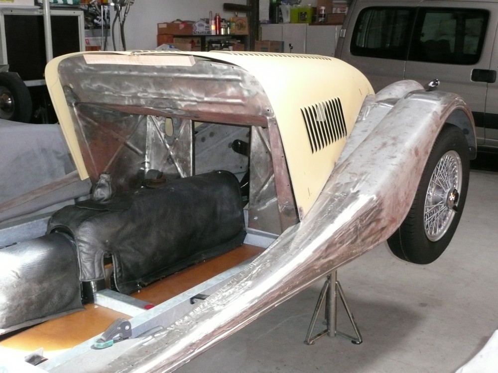 restauration morgan plus 4 annee 1964 227.jpg