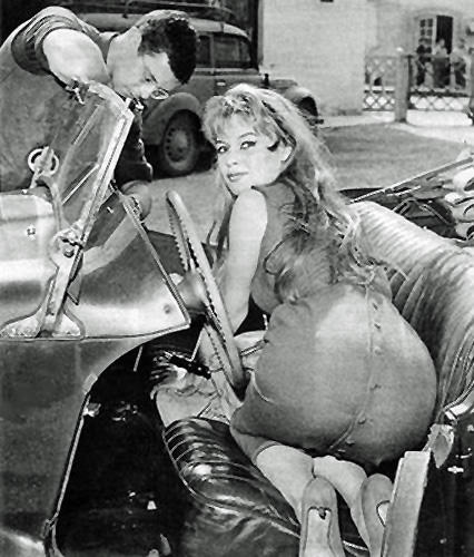 Brigitte-Bardot-and-her-Morgan2.jpg